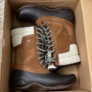 The North Face Women’s Shellista II Mid Snow/Winter Boot- Size 8